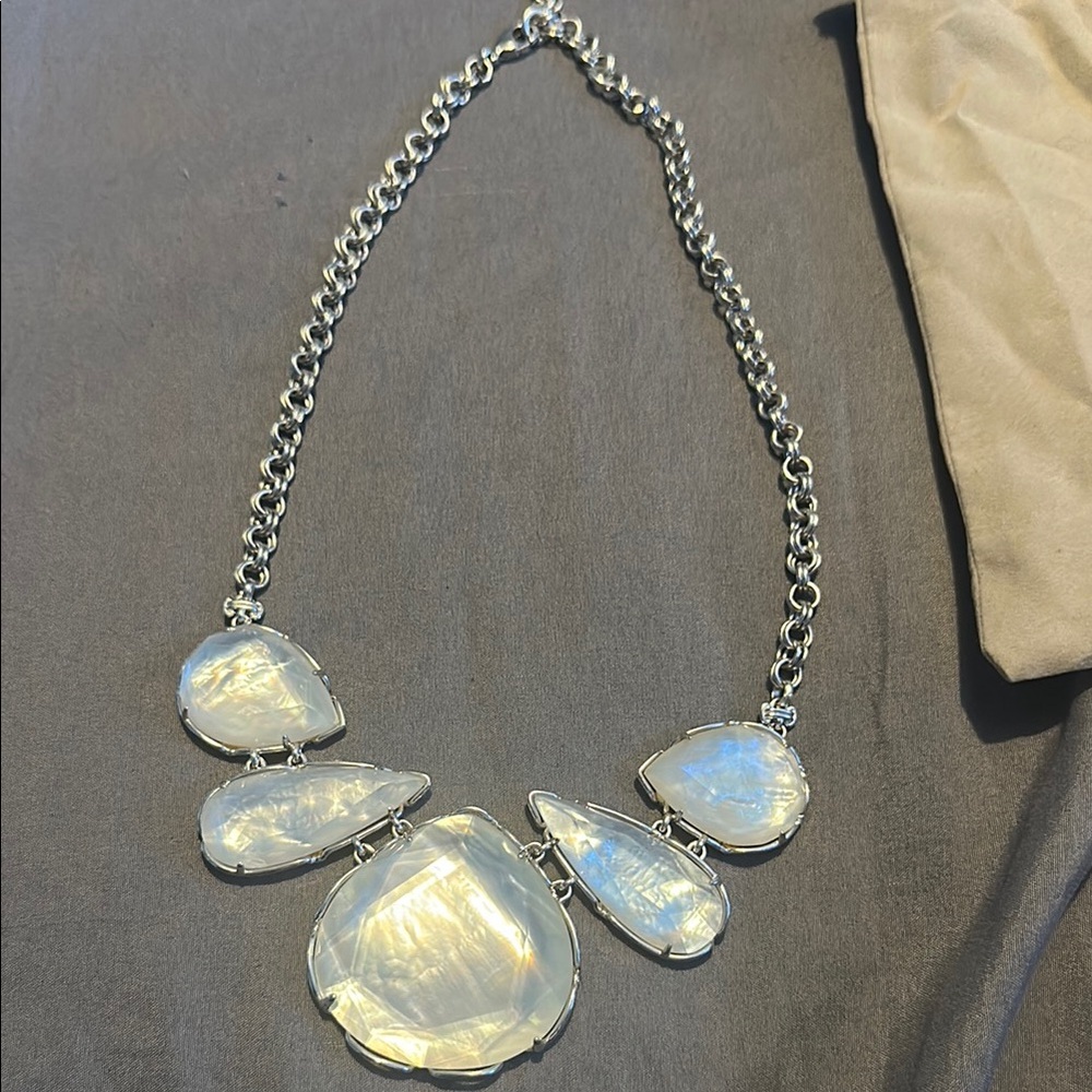 Kendra Scott mother of pearl Elegant Silver and White Necklace